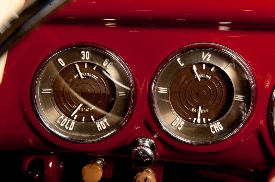  Cadillac Series 62 Convertible Coupe 1942 года  (фото 2 из 48)